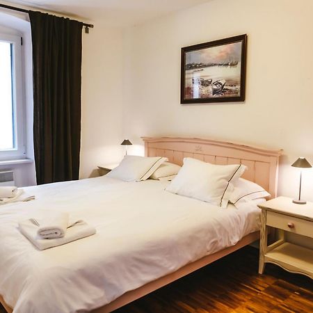 Apartment Park ไพราน ภายนอก รูปภาพ